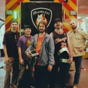 Le winston band small