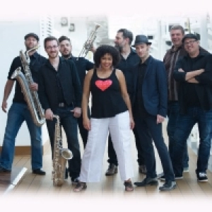 Dawn tyler watson et ses invitees small